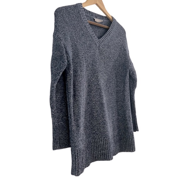 Everlane The Link-Stitch V-Neck sweater. - Picture 8 of 9